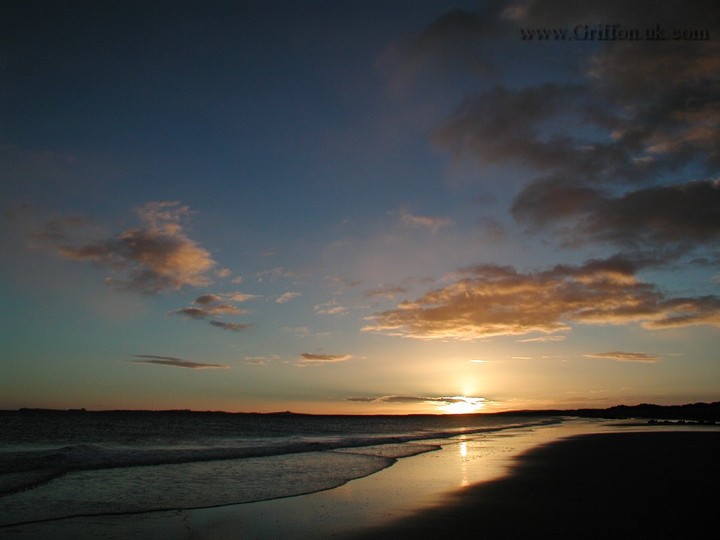 Findhorn Beach Sunrise, P9190049.